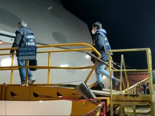 Trieste, la Finanza congela il terzo yacht agli oligarchi russi: "Sailing Yacht A" di Melnichenko vale mezzo miliardo