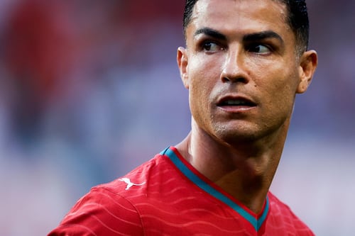 Calcio, Cristiano Ronaldo sospeso dalla nazionale portoghese. Cos’è successo