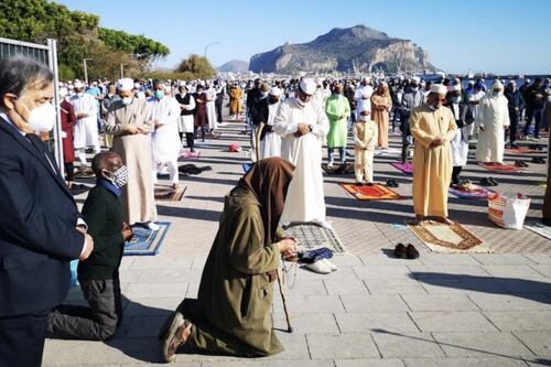 Leoluca Orlando fa il Ramadan: aveva bisogno di perdere qualche chilo