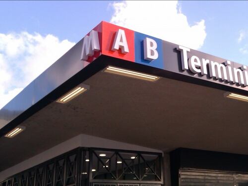 Ferisce col taglierino un bambino rom. Anzaldi: dipendente Rai
