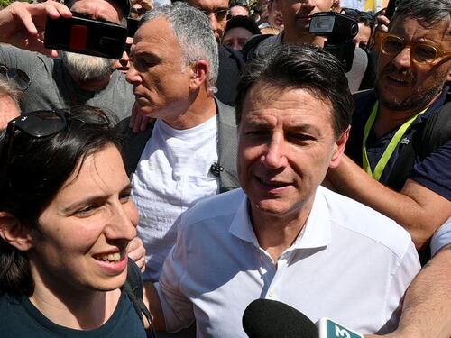 Pd e M5S protestano sul lavoro. Ma è record di occupati in Italia