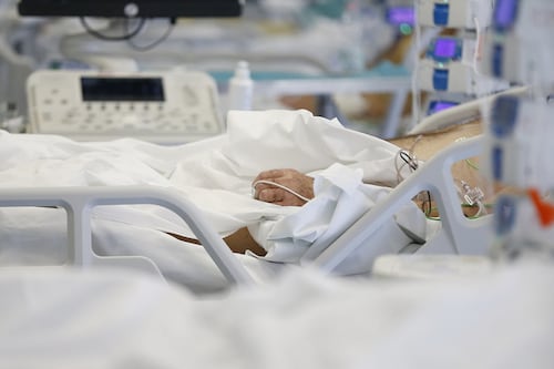 "Ci vediamo in terapia intensiva" il post choc dell’infermiere contro i No-Vax, via al richiamo disciplinare