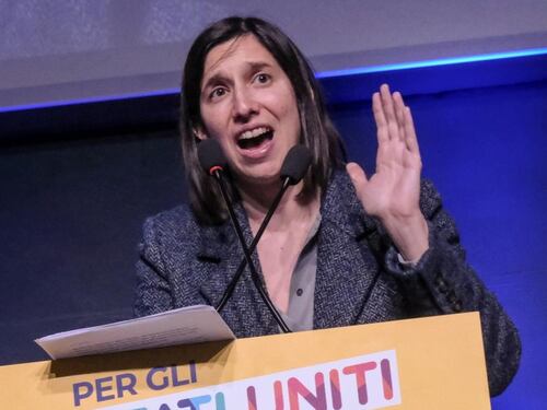 Pd in "fumo", Schlein rilancia la cannabis legale per unire le opposizioni