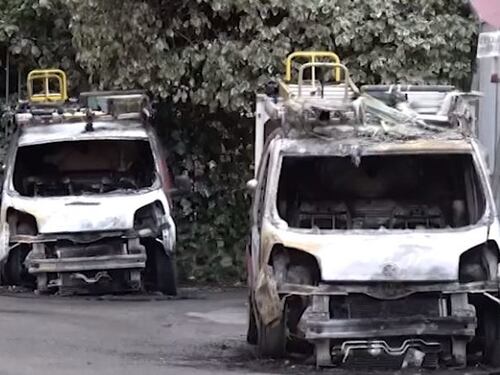 Caso Cospito, gli anarchici rivendicano l'incendio delle auto Telecom a Roma