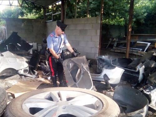 Auto di lusso rubate a Roma e smontate ai Castelli, arrestati tre polacchi
