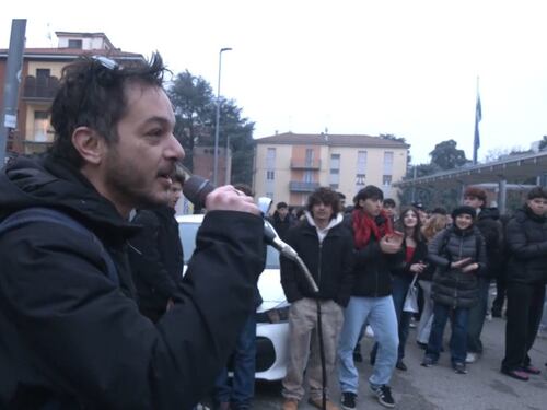 Albanese, professore a Bologna minaccia il ministero: "Hanno pestato una m... facendo le ispezioni"