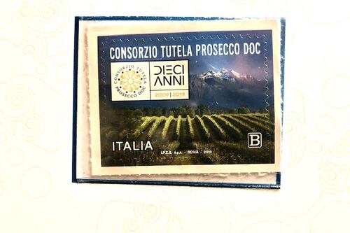 Un francobollo festeggia 10 anni del Prosecco Doc