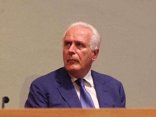 Migranti, il piddino Giani fa la guerra al governo sui Cpr: “Inutili e fallimentari”