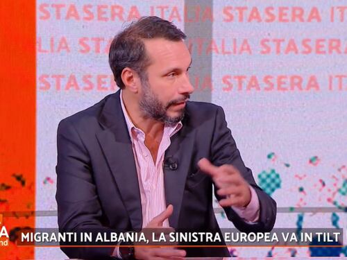 Stasera Italia, Davide Vecchi: il vero obiettivo del patto con l'Albania