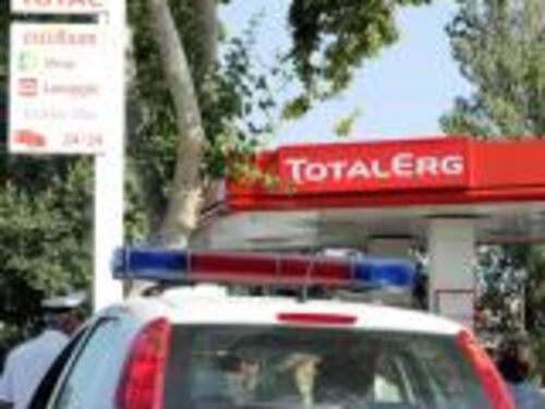 Assaltato un altro benzinaio Erano due, armati e in scooter