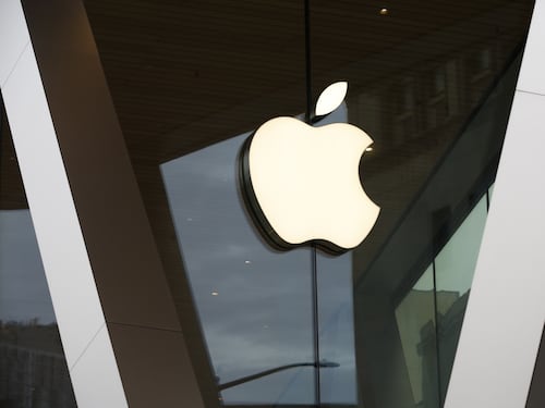 iPhone e Mac a rischio hacker, Apple chiede di fare subito gli aggiornamenti
