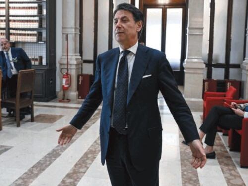 Il Fatto Quotidiano difende Conte, Fratelli d'Italia replica smontando l'ex premier