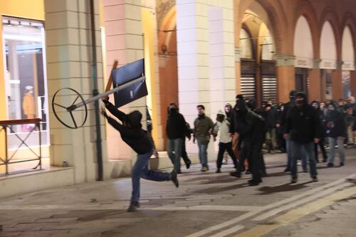 Scontri Ramy, Meloni condanna le violenze. Nuove misure a tutela degli agenti