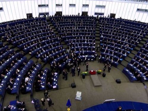 L’Ue dà i nostri soldi ai dittatori comunisti