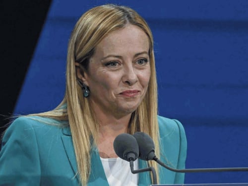L'ascesa di Giorgia Meloni, donna sola al comando