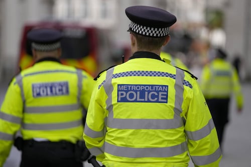 Londra, ebrei accoltellati fuori dalla Sinagoga. Arrestato il colpevole