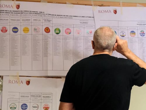 Comunali a Roma, alle 19 affluenza al 29,5 per cento. Più votanti ai Parioli, meno a Tor Bella Monaca