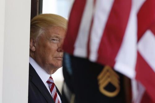 Nuovi guai per Trump. Il Nyt: chiese all'Fbi di insabbiare il Russiagate