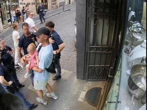 Delitto Villa Pamphili, i testimoni in aula: "Sembrava una bambola, non sapevo fosse morta"