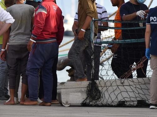 Somalo sbarcato in Italia arrestato in Germania: torture, sevizie e omicidi di migranti
