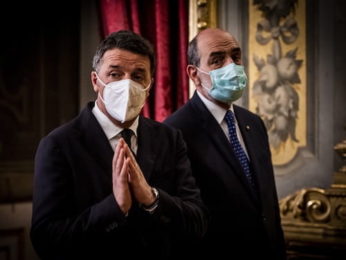 Renzi è pronto a trattare: ma non facciamo la caccia al parlamentare