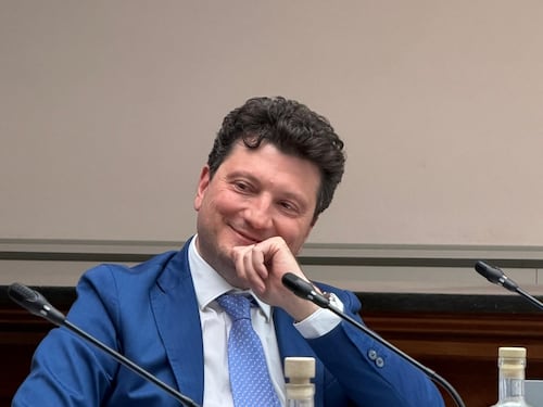 Abuso edilizio e strane sanatorie: due pesi e due misure del sindaco Pd. Battaglia in Aula di Fratelli d’Italia a Torino