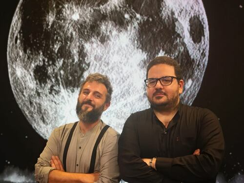 La notte della Luna diventa show con “I Lunatici”