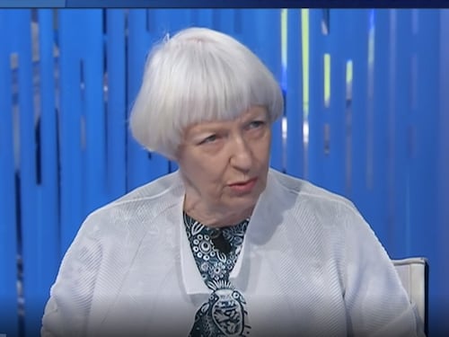 Otto e mezzo, Ginevra Bompiani: "Draghi come Bill Gates, Pd sdraiato". La scrittrice fa impazzire Giovanni Floris