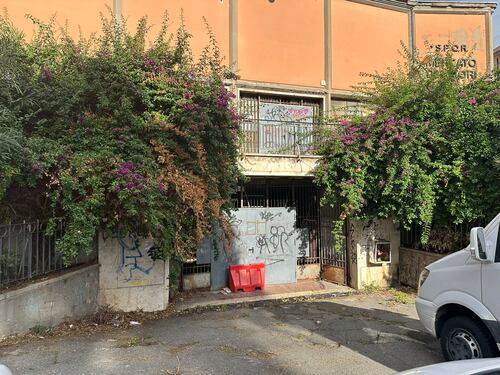 Ex Mercato dei Fiori, dopo il crollo rinasce con piscina e negozi. Pubblicato il bando