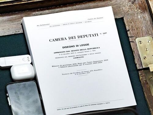 Legge di Bilancio, ok definitivo alla Camera. Meloni: maggioranza compatta
