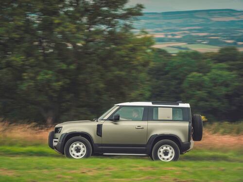 Finalmente ecco la Land Rover Defender
