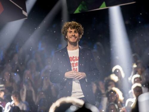 X Factor accoglie Lodo Guenzi. E guardate cosa scrive Asia Argento su Twitter