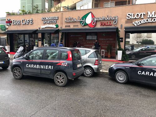 Chiusa la sala slot nel feudo del clan Spada