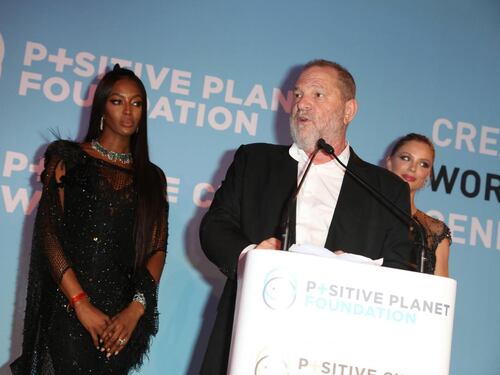 Molestie sessuali, l'associazione degli Oscar caccia Weinstein