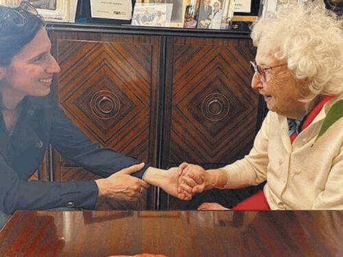 Schlein resta sulle barricate, strumentalizza il 2 giugno e fa visita alla partigiana