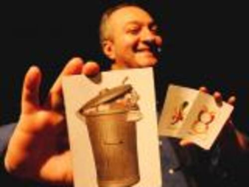 La raccolta differenziata sbarca a teatro