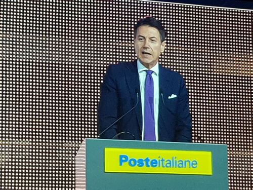 Il progetto di Conte: "Più soldi ai comuni"