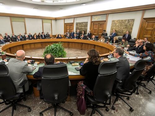È partita per i pm la corsa su Roma