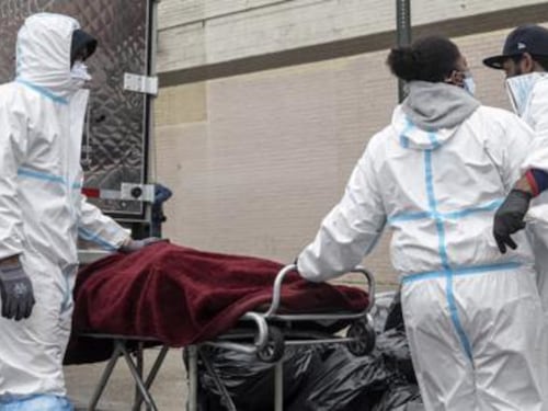 Nel 2020 più morti che nel secondo dopoguerra a causa del Covid. Più vittime tra gli uomini