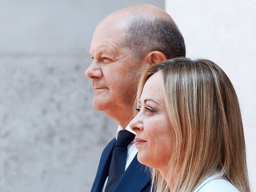Migranti, lettera di Meloni a Scholz sui soldi alle Ong: "Apprendo con stupore..."