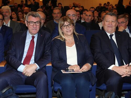 Manovra, la patrimoniale Cgil spacca il sindacato. Fumarola dice “no” e Landini la bacchetta