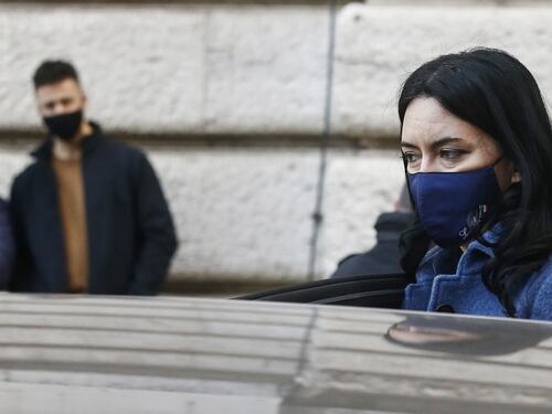 Il ministro Bianchi revoca l'incarico al professor Vespa denunciato dalla Azzolina per diffamazione e minacce