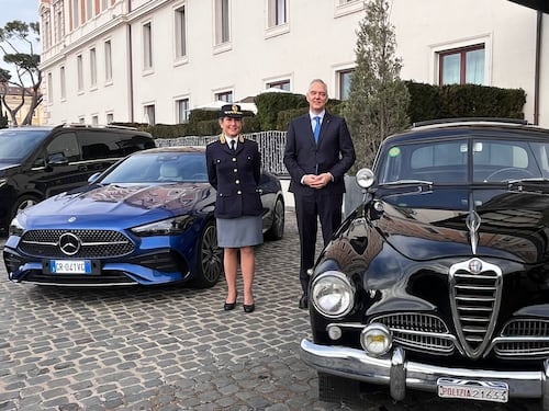Tecnologia Mercedes contro i furti d'auto