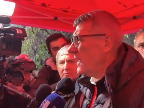 Sciopero generale, Landini è un disco rotto: "Rivoltare l'Italia", così fomenta la piazza