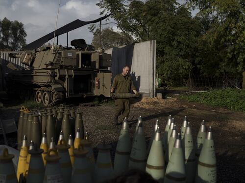 Medio Oriente, “Israele pronta all’operazione di terra contro Hezbollah”. I timori Usa