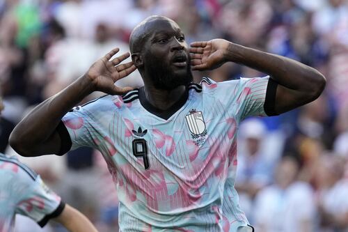 Mondiali, il Belgio travolge gli Usa dopo le polemiche. E scatta lo sfottò social