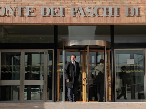Mps-Unicredit, 40 giorni per il sì. Accelerazione sulle nozze grazie a Mario Draghi