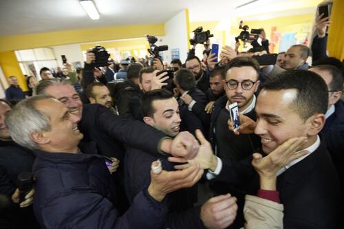 Spoglio elezioni 2018: volano i 5 Stelle. La Lega supera Forza Italia, crolla il Pd. Centrodestra in testa ma la maggioranza non c'è