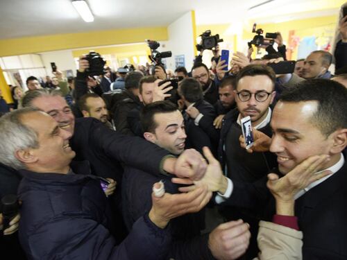 Spoglio elezioni 2018: volano i 5 Stelle. La Lega supera Forza Italia, crolla il Pd. Centrodestra in testa ma la maggioranza non c'è