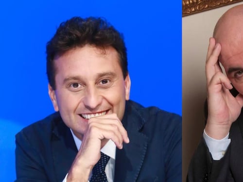 "A Napoli puzza di camorra", il tweet di Parenzo sugli scontri fa infuriare Crosetto: botte da orbi